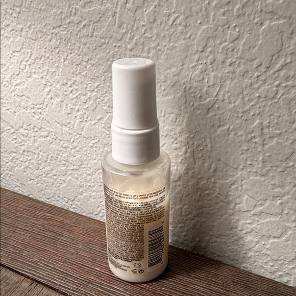 OUAI Leave-In Conditioner - Picture 2 of 3